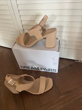 Dream Pairs Nude Block Heel Sandals Sz 9